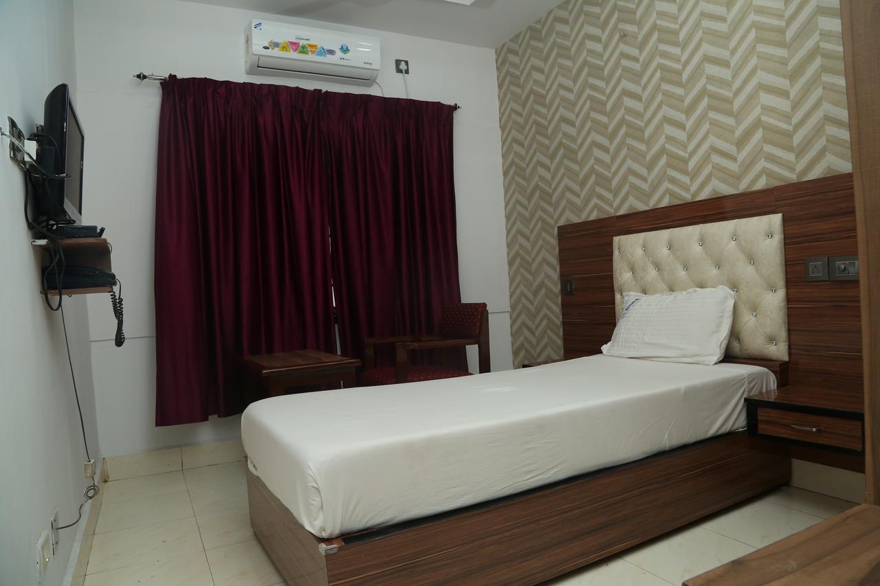 Konark Lodge Visakhapatnam Eksteriør billede